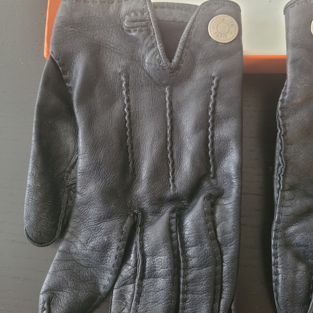 Hermes Black Leather Gloves - Picture 4 of 9